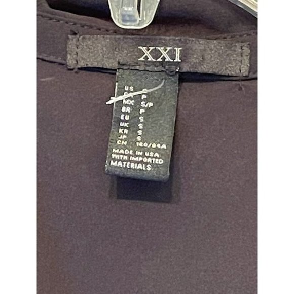 Women's Forever 21 High Lo Top - Picture 2 of 3